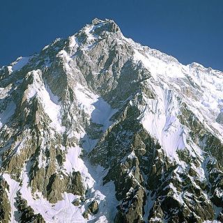 Fig. 2. Nanga Parbat, Naked Mountain in Hindi, boasts one of the highest mountain faces in the world. The Rupal Face rises 4,600 m (15,000 feet) above its base. To the north, the complex, somewhat more gently sloped Rakhiot Flank, rises 7,000 m (22,966 fe